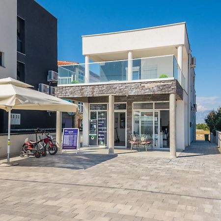 Apartments Krpan Vir Ngoại thất bức ảnh