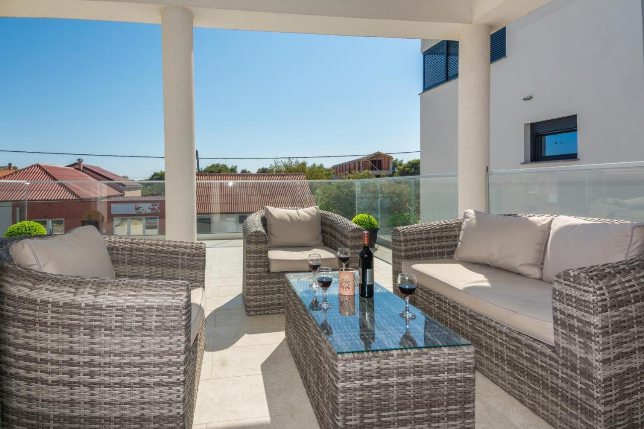 Apartments Krpan Vir Ngoại thất bức ảnh