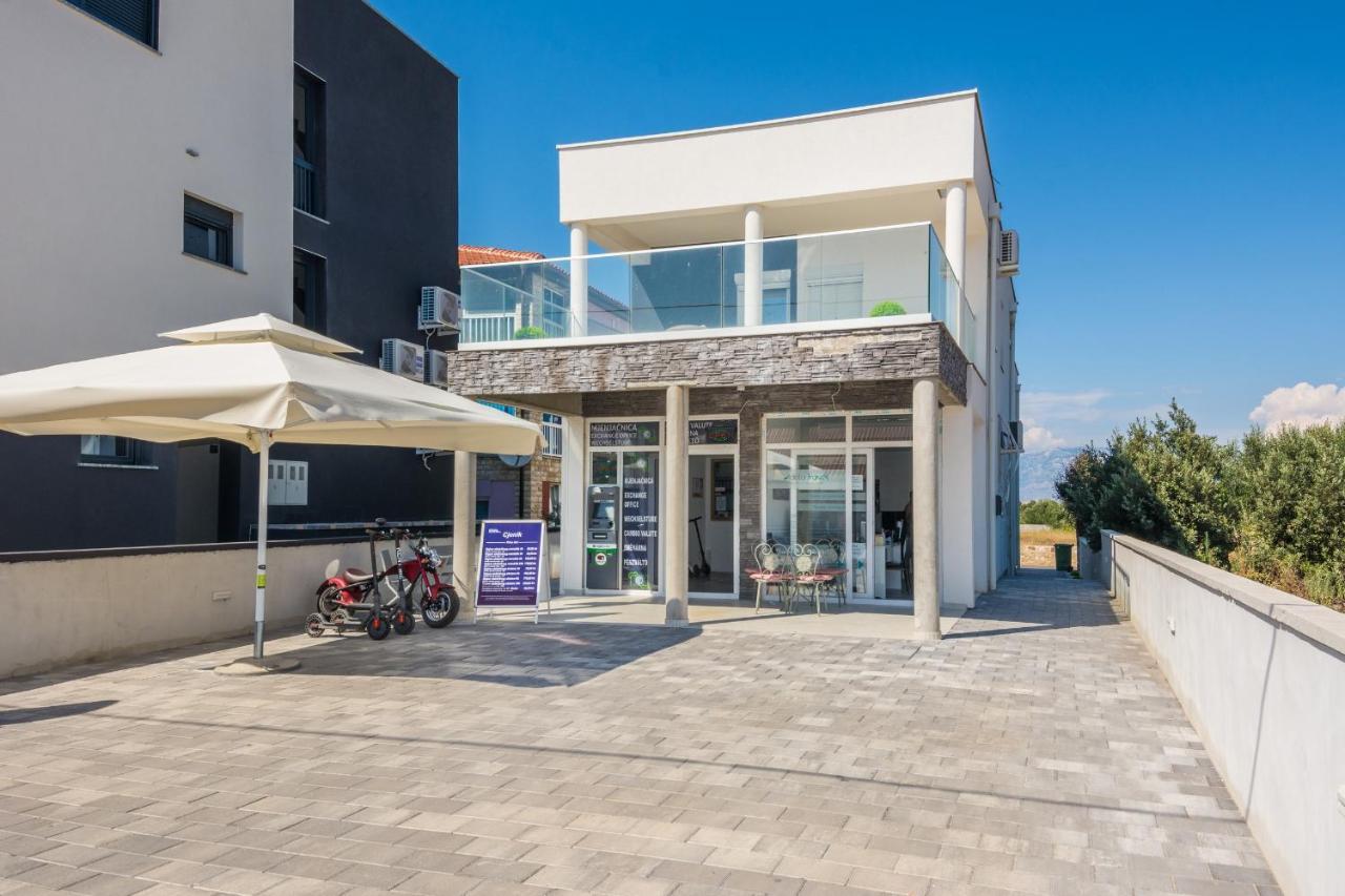 Apartments Krpan Vir Ngoại thất bức ảnh