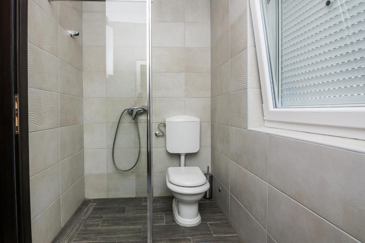 Apartments Krpan Vir Ngoại thất bức ảnh