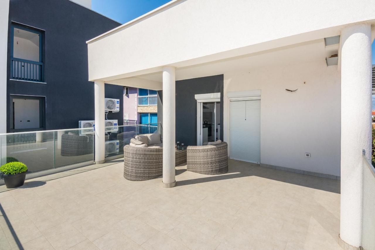 Apartments Krpan Vir Ngoại thất bức ảnh