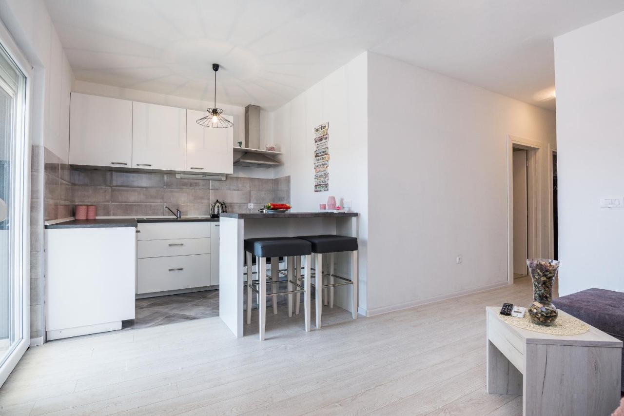 Apartments Krpan Vir Ngoại thất bức ảnh