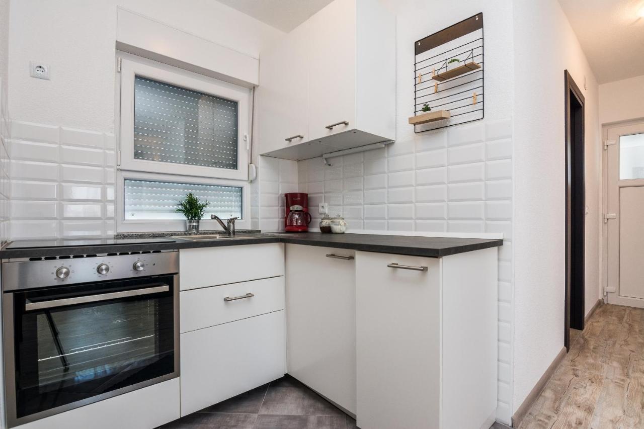Apartments Krpan Vir Ngoại thất bức ảnh