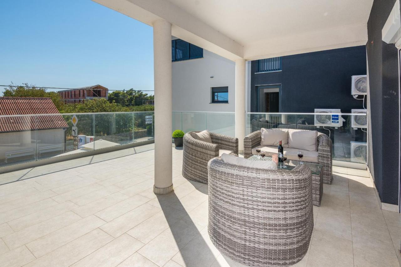 Apartments Krpan Vir Ngoại thất bức ảnh