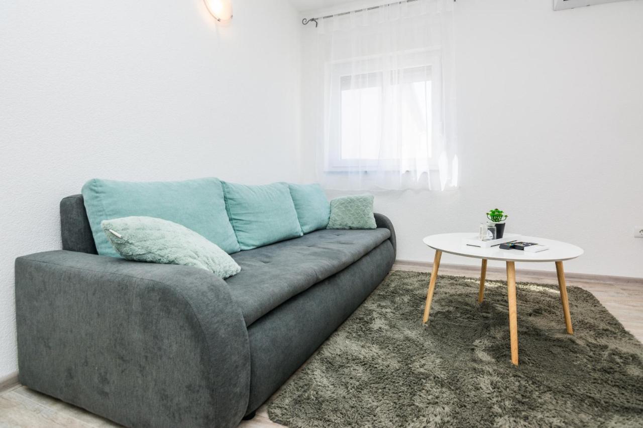 Apartments Krpan Vir Ngoại thất bức ảnh