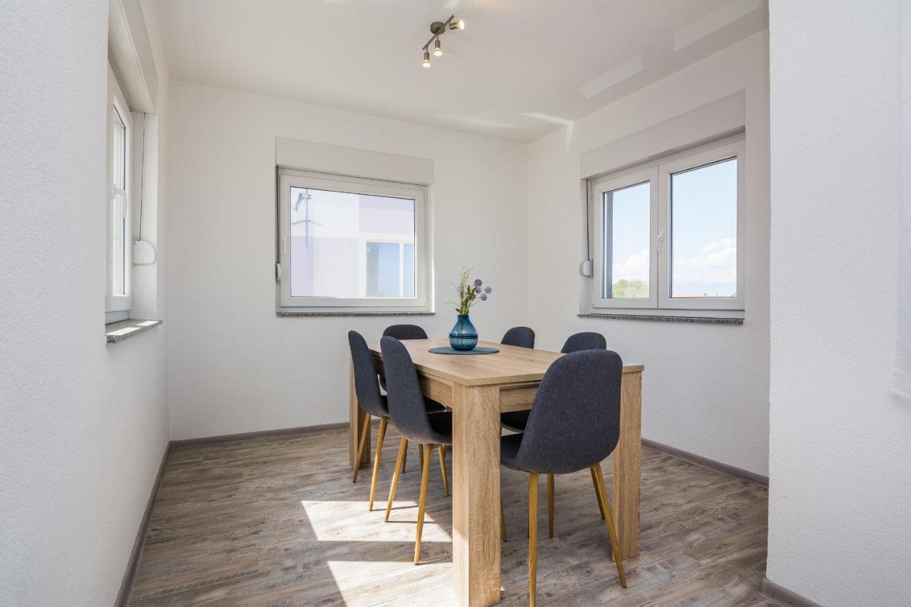 Apartments Krpan Vir Ngoại thất bức ảnh